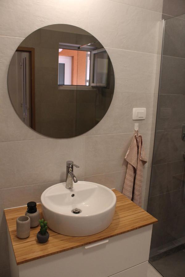 Ferienwohnung Sanda Banjole Exterior foto